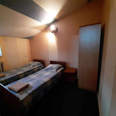 Motel Kadm à Minsk Extérieur photo